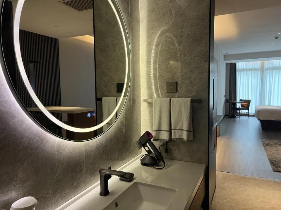 Urcove By Hyatt Futian Cbd Hotel Shenzhen Exterior foto